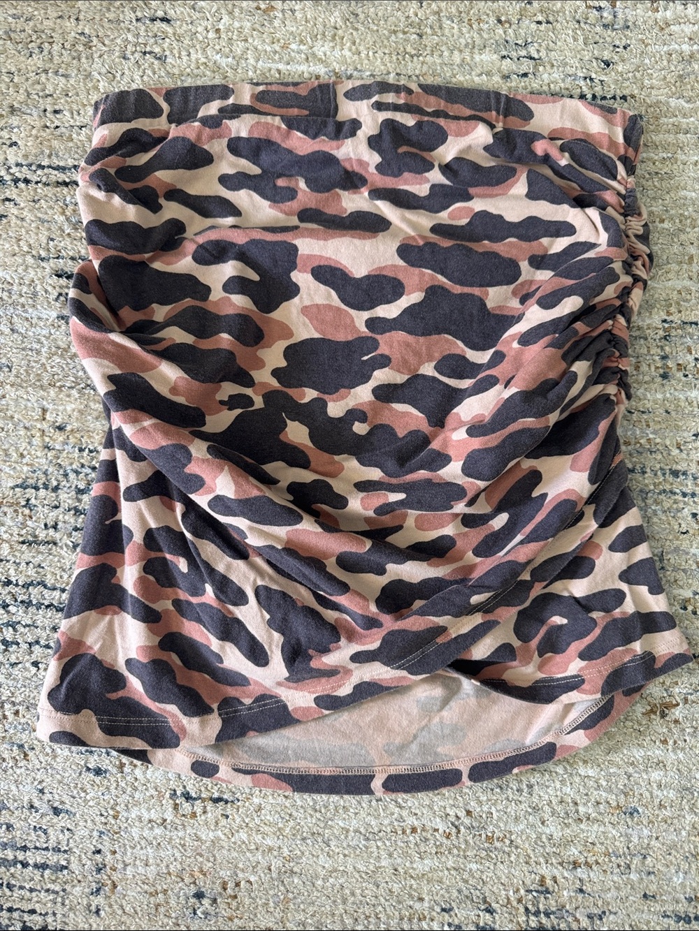 Monrow Camo Cross Over, Ruched Mini Skirt size Large